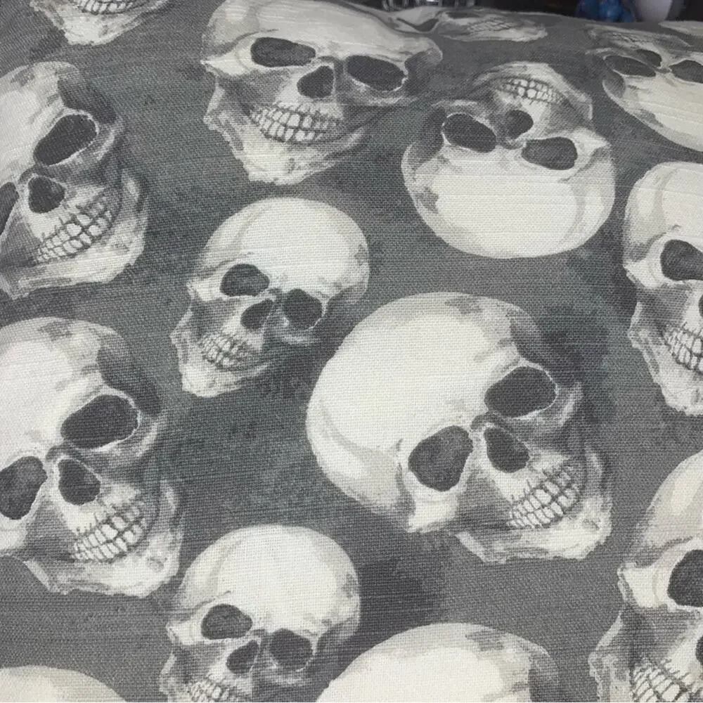 Envogue Set of 2 Skulls Print  Fill 100% Duck Feather 19X19” Pillo…